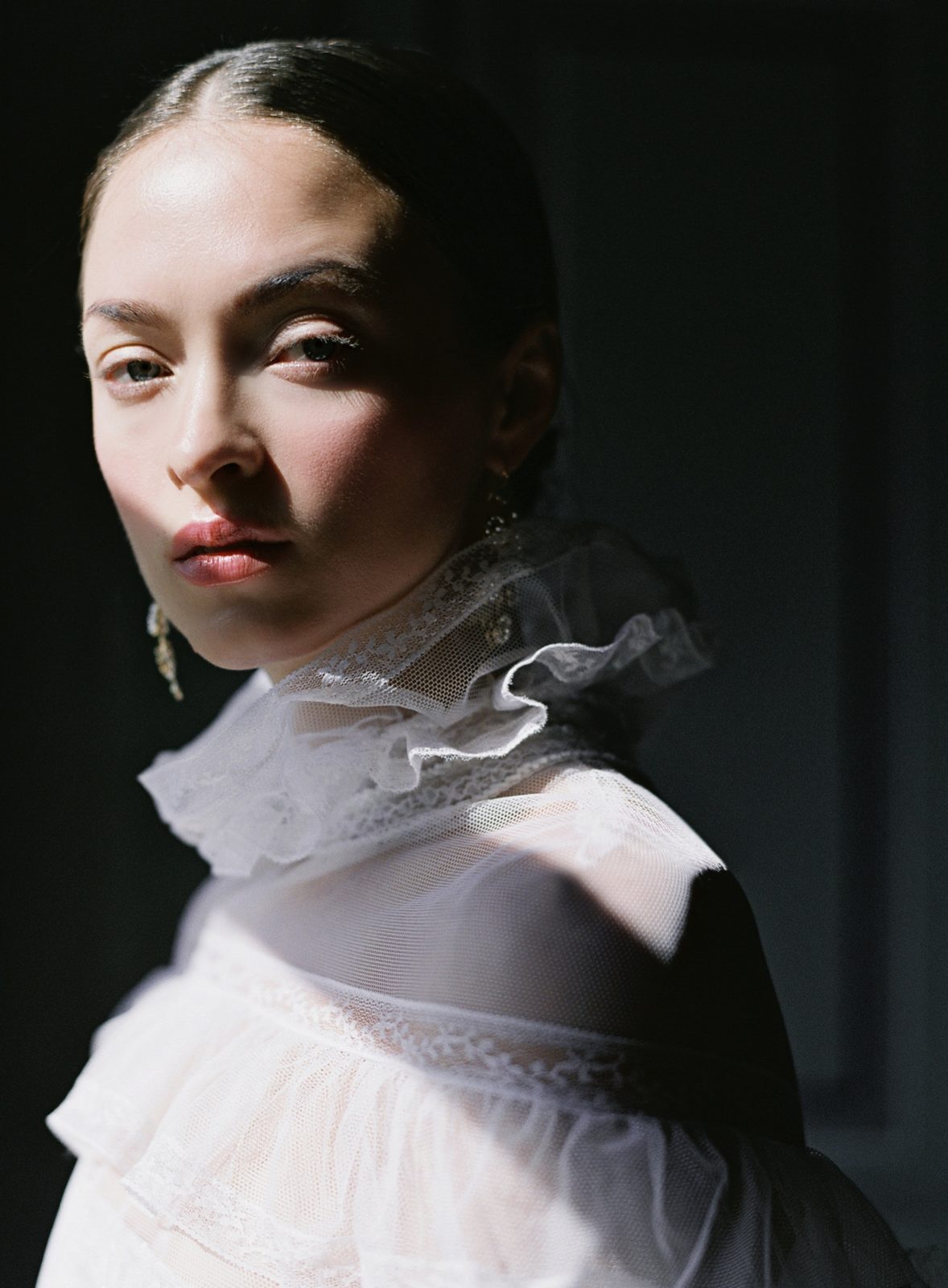 F/W 2020 Haute Couture Bridal Fashion Campaign | Laura Gordon Fine Art ...